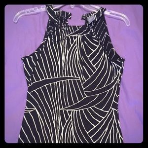 🌷50% off in bundle of 2+! Ann Taylor XS tank top